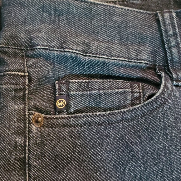 Michael Kors Denim Dark Blue Jeans Wide Leg Pants Size 6 Two Buttons 5 Pockets - Picture 9 of 10